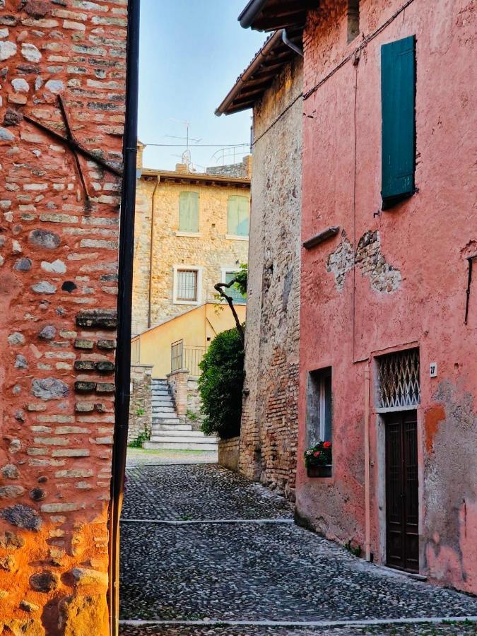 Thomas' Castle Apartamento Pozzolengo Exterior foto