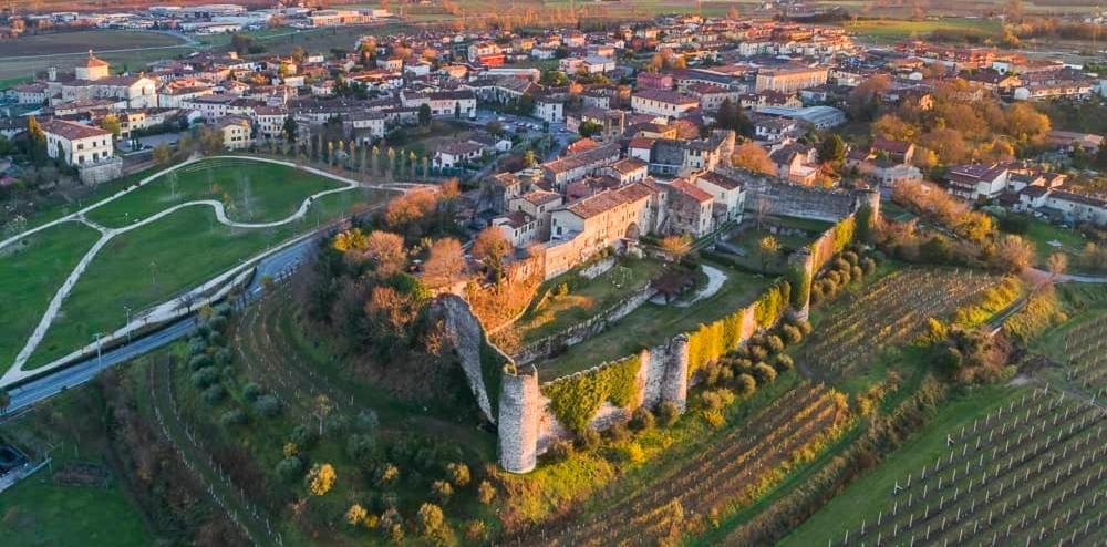 Thomas' Castle Apartamento Pozzolengo Exterior foto